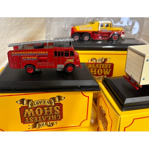 1146 - A collection of boxed Atlas Editions The Greatest Show On Earth diecast vehicles together with Atlas... 