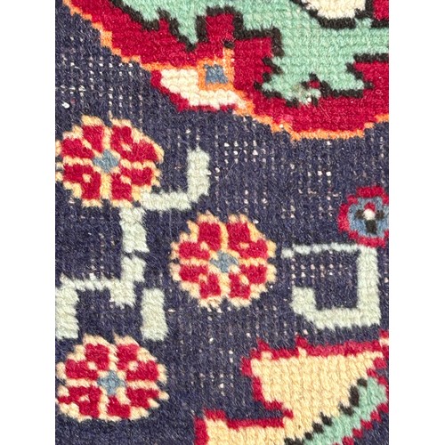 1223 - A contemporary Mashad hand knotted carpet from Persia/Iran. Wool pie and cotton warp. Approx. 280 x ... 