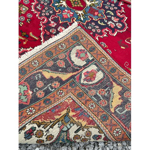 1223 - A contemporary Mashad hand knotted carpet from Persia/Iran. Wool pie and cotton warp. Approx. 280 x ... 