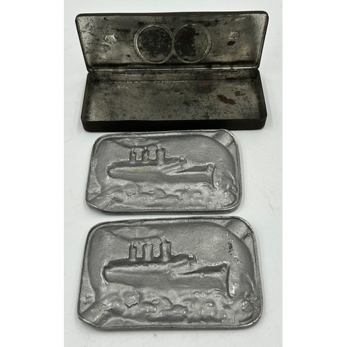 910 - R.M.S. Queen Mary related memorabilia: 2 x metal ashtrays, 2 x postcards, 2 x photos, a commemorativ... 