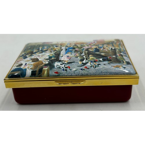 395 - A collection of Halcyon Days Enamels to include VE Day Celebration box by Kevin Walsh limited editio... 