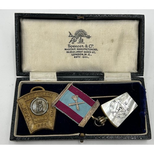 1288 - Masonic Interest : medals to include a hallmarked silver  Steward Royal Masonic Institution For Boys... 