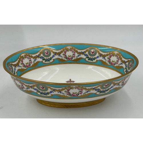 217 - The Royal Collection Trust Fine Bone China part service,  the design taken from a Minton dessert sta... 