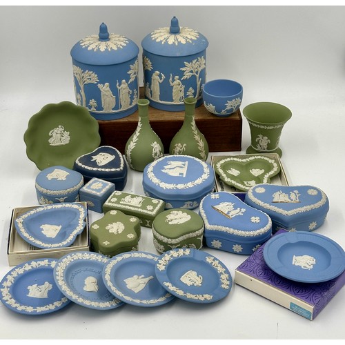 207 - A quantity of Wedgwood blue and green Jasperware, to include 2 x lidded jars 16.5cm h, 2 x lidded he... 