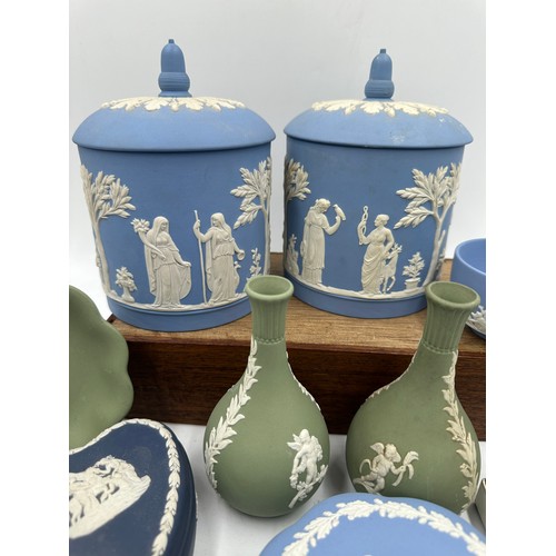 207 - A quantity of Wedgwood blue and green Jasperware, to include 2 x lidded jars 16.5cm h, 2 x lidded he... 