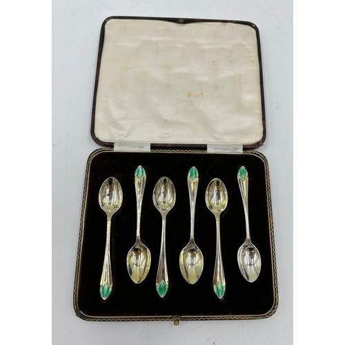 767 - Hallmarked silver to include a boxed manicure set Birmingham 1907 maker William Vale & Sons, a boxed... 