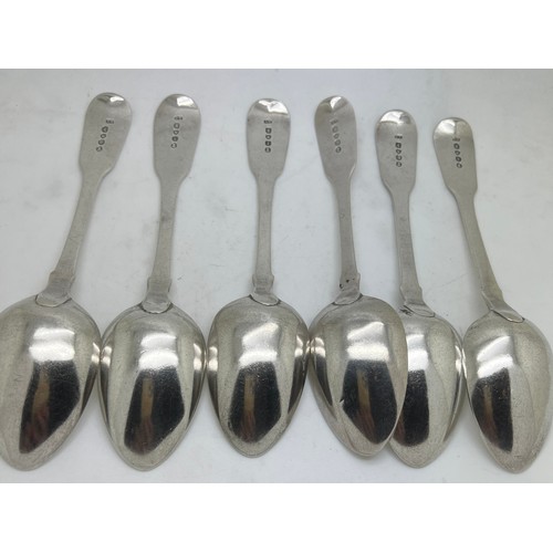 785 - Six hallmarked silver dessert spoons, London 1824, maker probably James Thomas. Total weight 270gm.