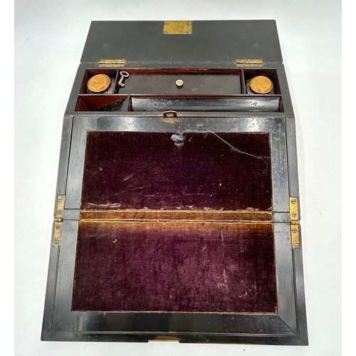 949 - A Tunbridge ware inlaid walnut writing slope with Mother Of Pearl decoration, fitted interior to inc... 