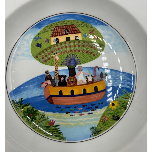 202 - Villeroy & Boch extensive ceramic collection in the 'Naif' design to include a large serving plate 3... 