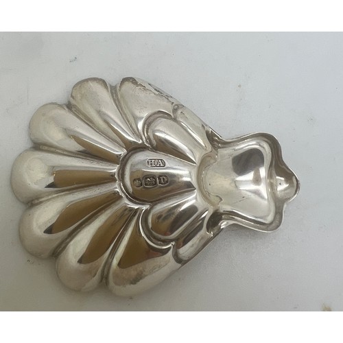 779 - Shell shaped silver caddy spoon Sheffield 1847, maker Atkin Brothers.