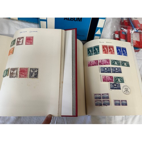 739 - World stamps in 4 x 'Senator' Stanley Gibbons albums plus more smaller albums and Stanley Gibbons Si... 