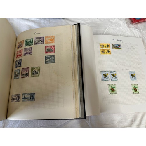 739 - World stamps in 4 x 'Senator' Stanley Gibbons albums plus more smaller albums and Stanley Gibbons Si... 