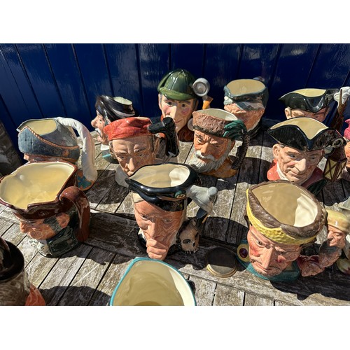 197 - Twenty Royal Doulton Toby jugs comprising:  D6600 The Walrus & Carpenter, D6501 The Mikado, D5420 Ol... 