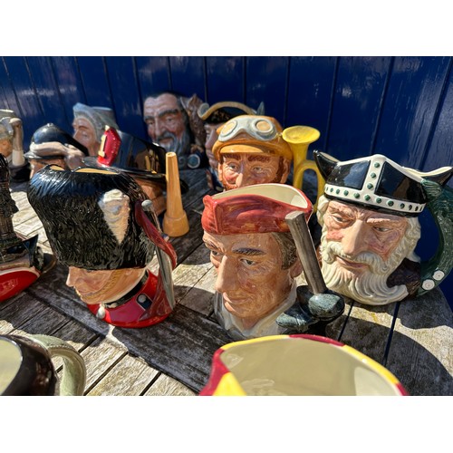 198 - A collection of 18 Royal Doulton Toby jugs to include: D7148 Lord Kitchener Limited Edition 735/1500... 