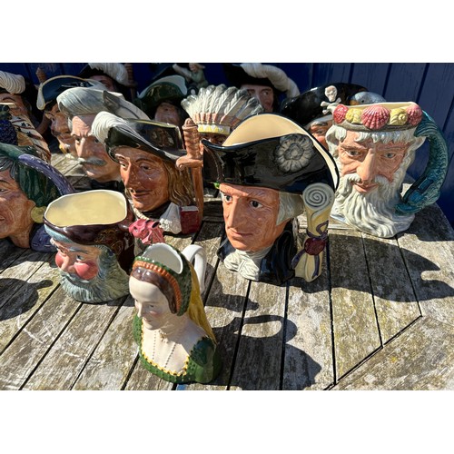 199 - A collection of twenty large Royal Doulton Toby jugs comprising: D6988 The Judge & The Thief (boxed)... 