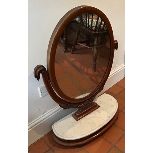 1234 - A mahogany dressing table mirror on a white marble and mahogany stand. Total height 88cm h, mirror a... 