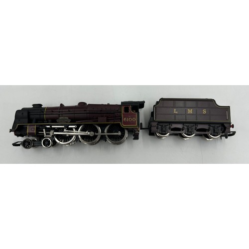 1215 - Various locomotives to include Mainline 6100, Airfix Caerphilly Castle, Mainline Royal Scot, Hornby ... 