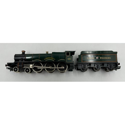 1215 - Various locomotives to include Mainline 6100, Airfix Caerphilly Castle, Mainline Royal Scot, Hornby ... 