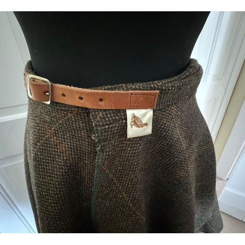 876 - Mulberry size 10 trousers, a Mulberry size 10 zip up box jacket together with a Duchess of Northumbe... 