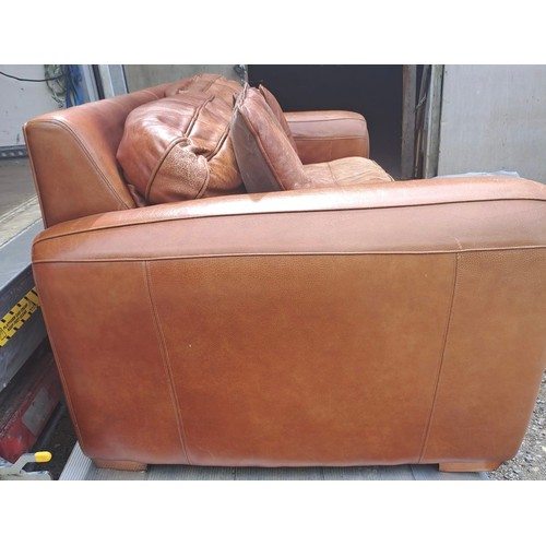 49 - Good quality brown leather three seater Duresta Spitfire sofa. 80cm h x 220cm w x 103cm d.