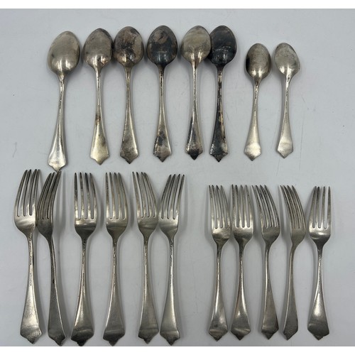 803 - Howard & Co. Sterling silver cutlery comprising 6 tablespoons, 6 table forks, 5 dessert forks and 2 ... 