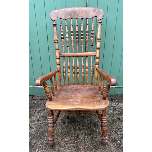 58 - Two 19thC armchairs to include a Windsor and a Spindleback. Both approx. 111cm h. Windsor 58cm w and... 