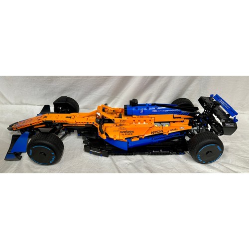 1045 - A Lego Technic Built Kit 42141 McLaren F1 Team 2022. As seen, unchecked and pieces not counted.