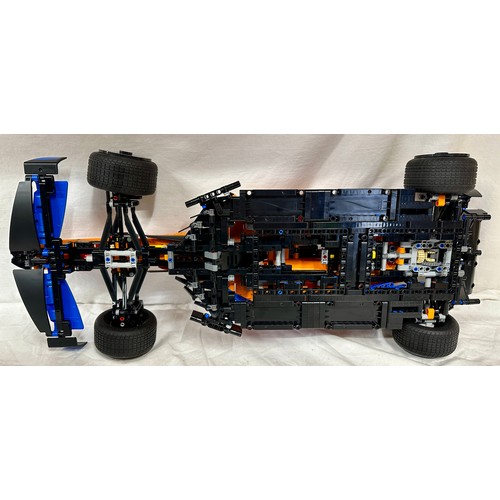 1045 - A Lego Technic Built Kit 42141 McLaren F1 Team 2022. As seen, unchecked and pieces not counted.