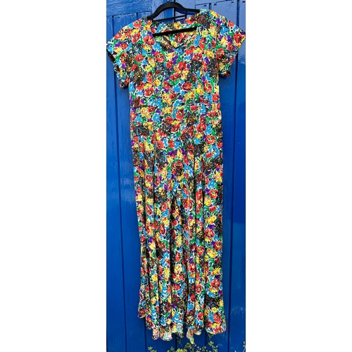 846 - A vintage floral silk dress waist 43cm laid flat.