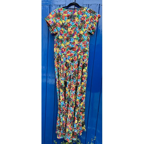 846 - A vintage floral silk dress waist 43cm laid flat.