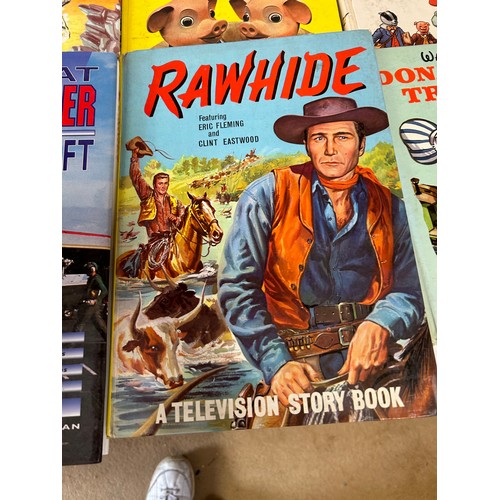 961 - A quantity of 1960s Children's Annuals to include Rupert 1968, Rupert (no date), Lion 1962, Rawhide,... 