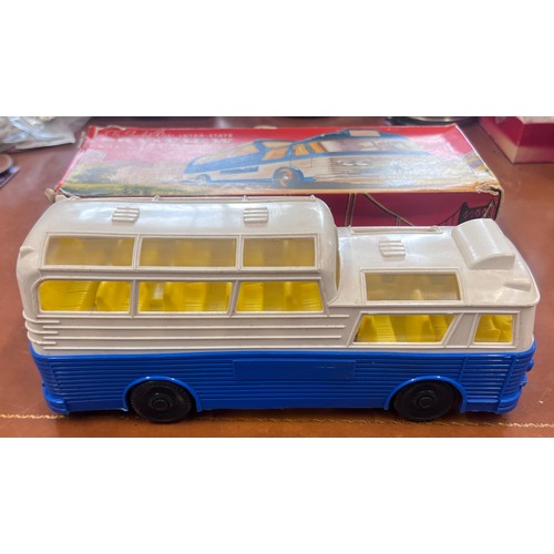 1047A - The Tudor Rose plastic products Inter-State Sky-View Bus Lines with robust friction drive in Evaluat... 