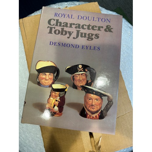 198 - A collection of 18 Royal Doulton Toby jugs to include: D7148 Lord Kitchener Limited Edition 735/1500... 