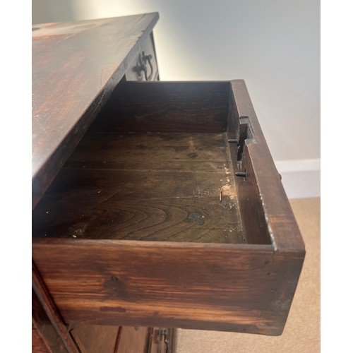 45 - An early 19thC chest of drawers with two short over three long drawers and brass swan necked handles... 