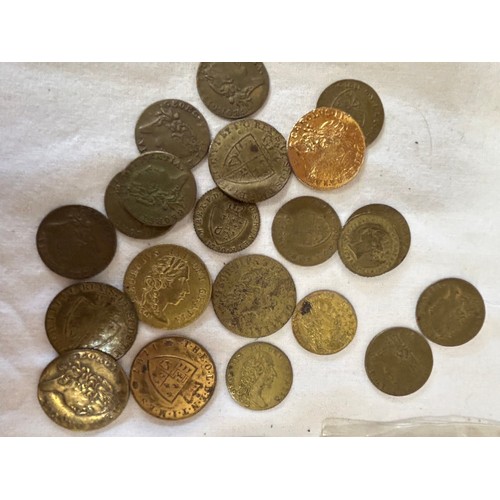 785 - A quantity of world coinage to include UK coins, medallions, royal occasions along with Victorian 18... 