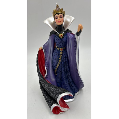 456 - Collection of Disney Showcase Snow White to include Royal Doulton Fairest One of All SW22, Take the ... 