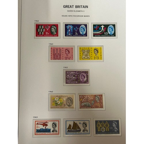 791 - A large quantity of GB and World Stamps to include  5 x Stanley Gibbons printed albums in hardbacked... 