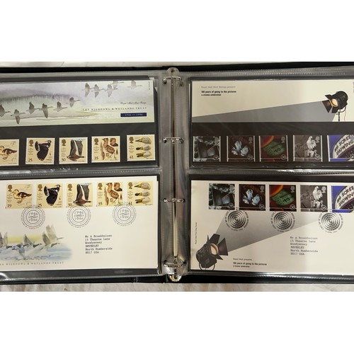 791 - A large quantity of GB and World Stamps to include  5 x Stanley Gibbons printed albums in hardbacked... 