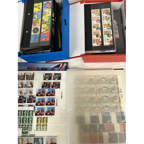 791 - A large quantity of GB and World Stamps to include  5 x Stanley Gibbons printed albums in hardbacked... 