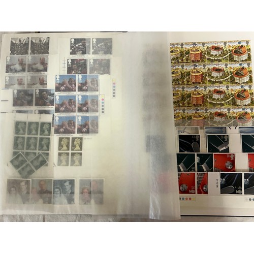 791 - A large quantity of GB and World Stamps to include  5 x Stanley Gibbons printed albums in hardbacked... 