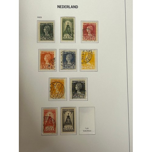 793 - A collection of Printed Stamp Albums DAVO 7 x Netherlands & UNIE 2 x Azores & Madeira along with a L... 