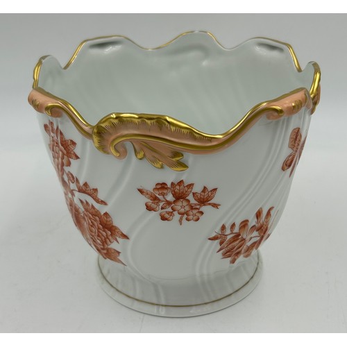 404 - A collection of 5 hand painted Herend Hungary items to include 2 x gilt lion paw centre piece vases ... 