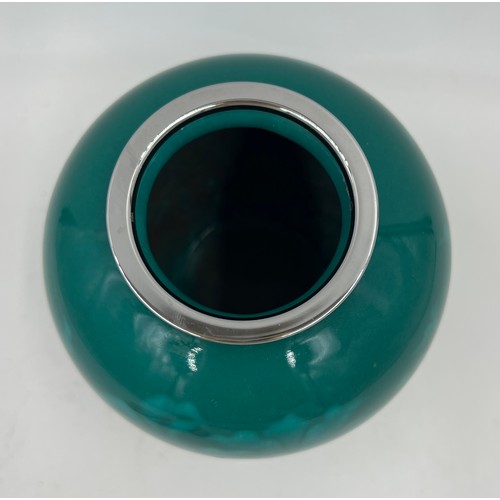 1024 - A Japanese Ando jade green wireless cloisonné vase. 13cm h.