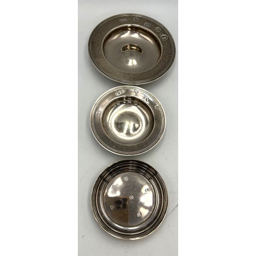 865 - Three 20thC silver dishes. Total weight 182gm. Various dates and makers. Largest 10.5cm d.