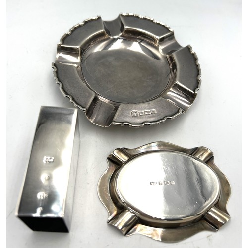 867 - Silver to include two ashtrays and a .925 match box cover with pheasant to top. Larger ashtray North... 