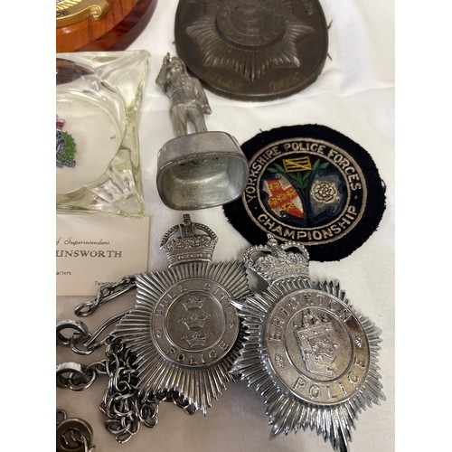 1421 - A collection of Police memorabilia related to Hull City/Humberside Police from Chief Superintendent ... 