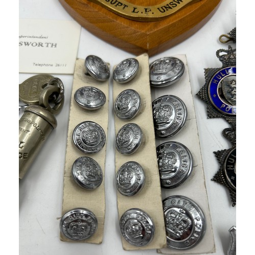 1421 - A collection of Police memorabilia related to Hull City/Humberside Police from Chief Superintendent ... 