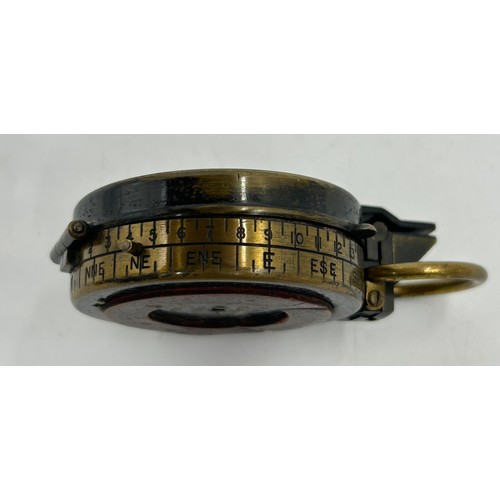 1147 - A WW1 Officers Brass Compass dated 1918 with broad arrow military mark by ST. PAN.GAR London No.9595... 