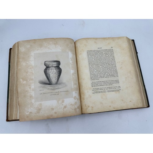 1242 - Books - Beverley. Poulson, George. Beverlac; or The Antiquities and History of the Town of Beverley.... 