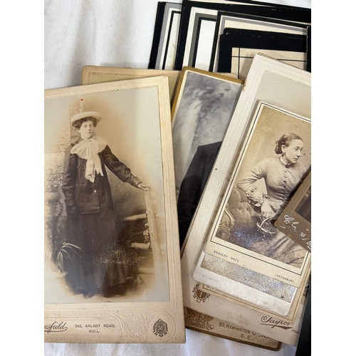 1065 - A wooden writing slope and contents comprising of Broomfleet related  funeral memorial cards to incl... 